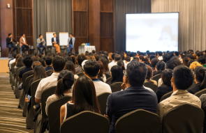 conférence-travail-sur-ecran